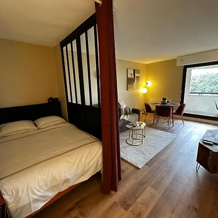 Le Monet Proche Bordeaux Avec Balcon Wifi & Place De Parking Prive Prox Tram Et Aeroport Mérignac