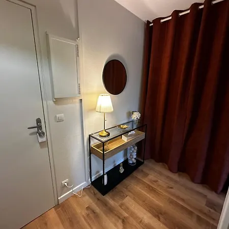 Le Monet Proche Bordeaux Avec Balcon Wifi & Place De Parking Prive Prox Tram Et Aeroport Διαμέρισμα *