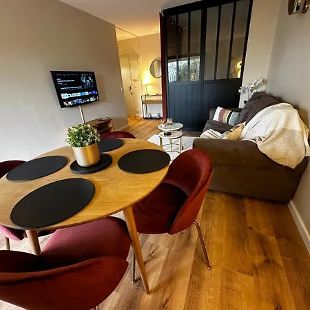 Le Monet Proche Bordeaux Avec Balcon Wifi & Place De Parking Prive Prox Tram Et Aeroport * Mérignac